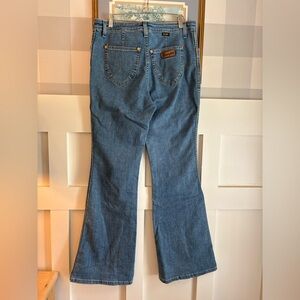 Wrangler Women's Flare Jeans Size 33